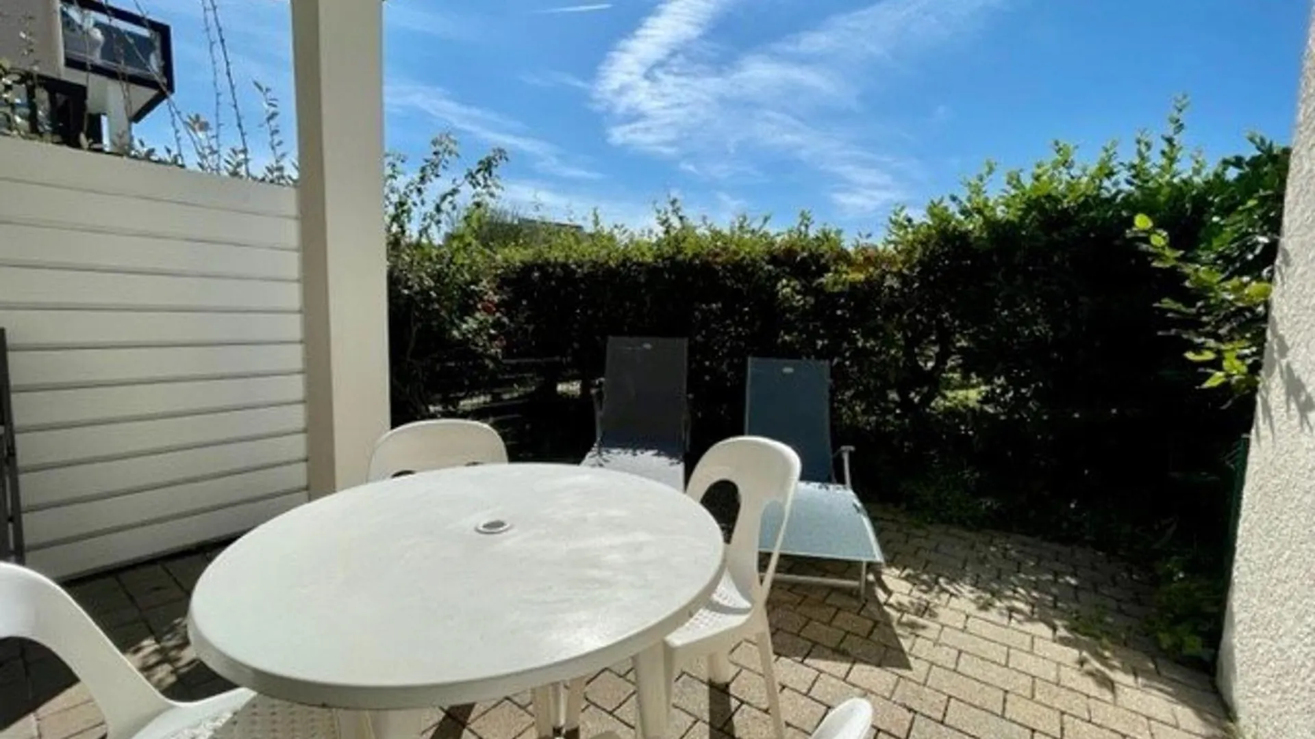 Quiberon : 3 Pieces, 5 Pers, Piscine, Pres Plage, Garage, Animaux Ok, Terrasse/Jardin - Fr-1-478-85 Франция