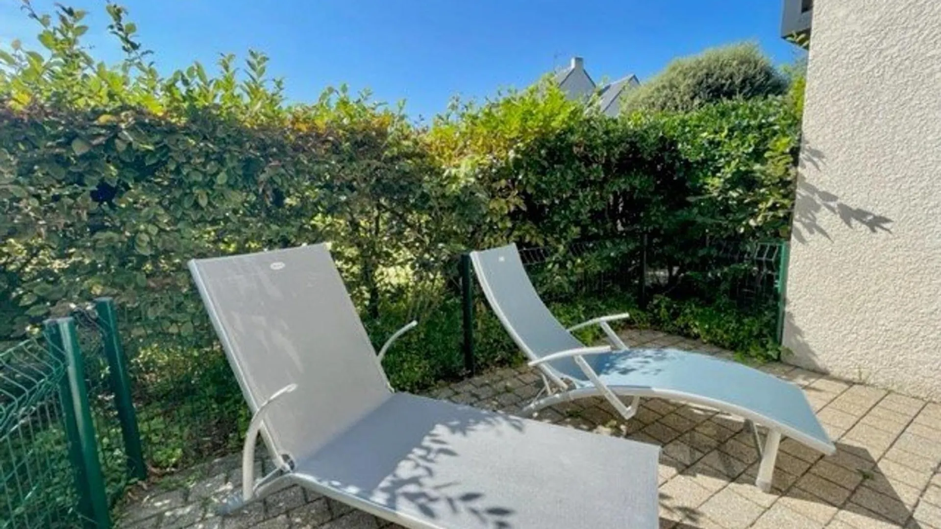 Quiberon : 3 Pieces, 5 Pers, Piscine, Pres Plage, Garage, Animaux Ok, Terrasse/Jardin - Fr-1-478-85 0*,  Франция
