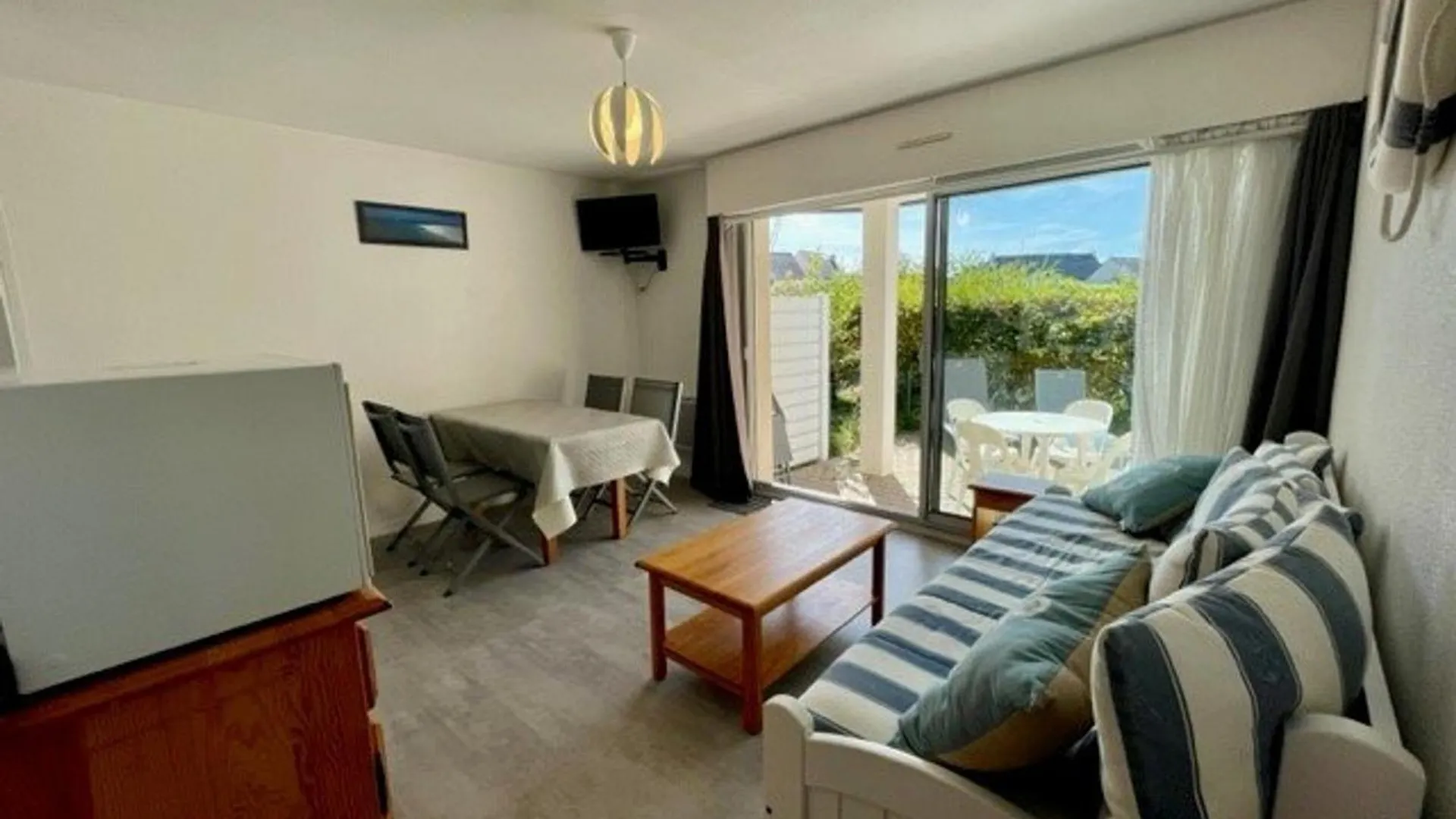 Апартаменты Quiberon : 3 Pieces, 5 Pers, Piscine, Pres Plage, Garage, Animaux Ok, Terrasse/Jardin - Fr-1-478-85 Франция